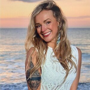 Meet your Posher, Charlotte